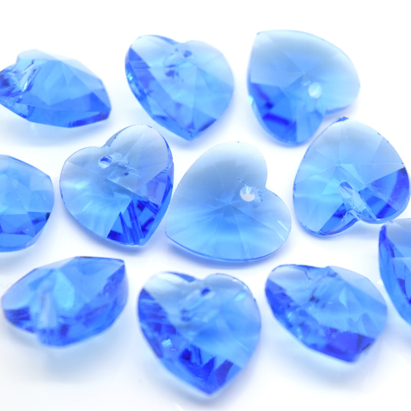 STAR BEADS: 10 x Faceted Glass Heart Pendants 14mm - Light Sapphire - Pendants