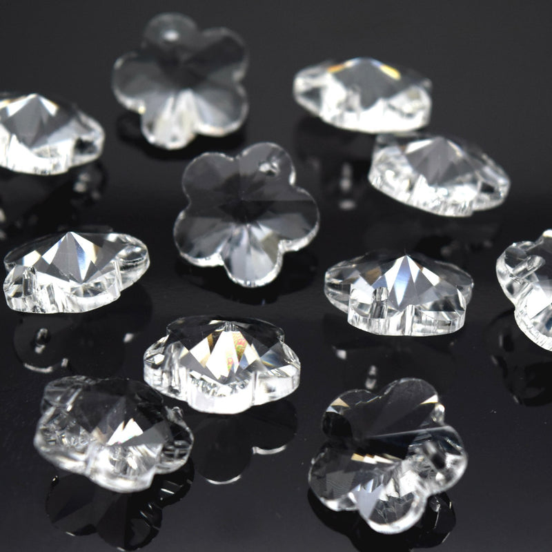 STAR BEADS: 10 x Faceted Glass Flower Pendants 14mm - Clear - Pendants