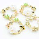 4 x Enamel Gold Alloy Pendant Charms Bee Acrylic Flower Ring 20x21mm