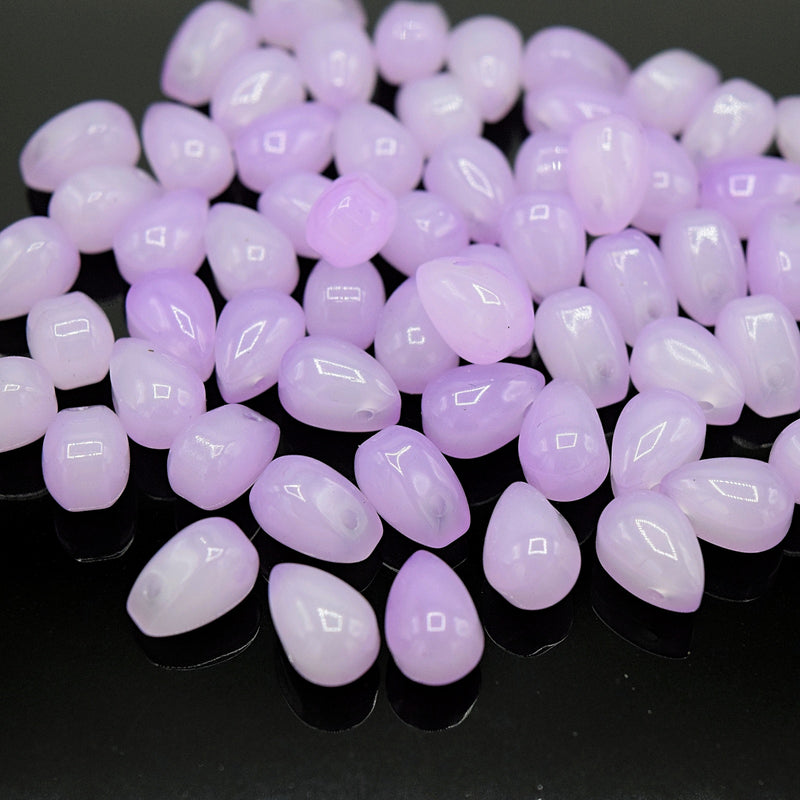 50 x Smooth Flat Edge Glass Teardrop Pendant Beads 9x6mm - Opaque Lilac